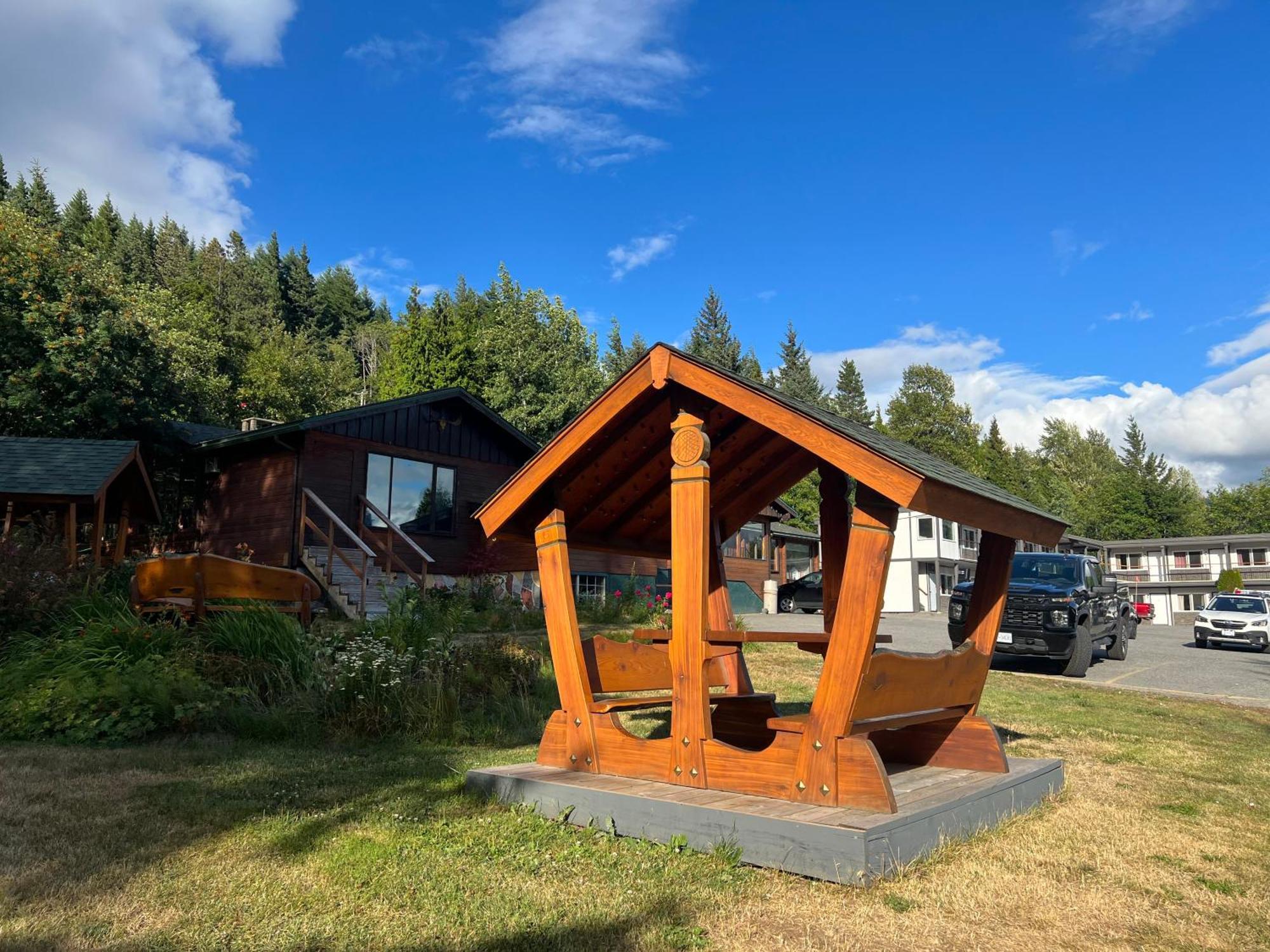 Chalet Inn Kitimat Dış mekan fotoğraf