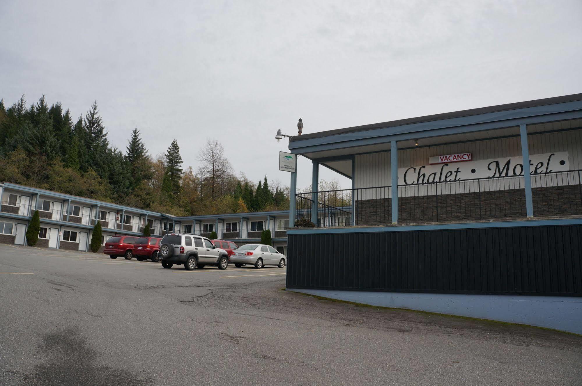 Chalet Inn Kitimat Dış mekan fotoğraf