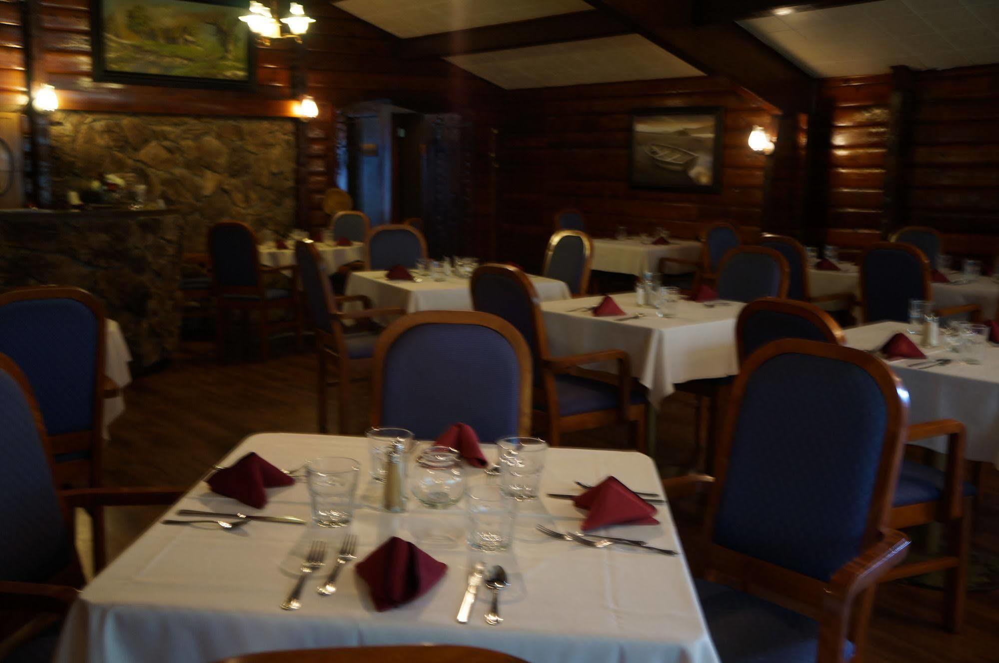 Chalet Inn Kitimat Dış mekan fotoğraf